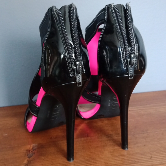BCBG Paris heels - Picture 4 of 14